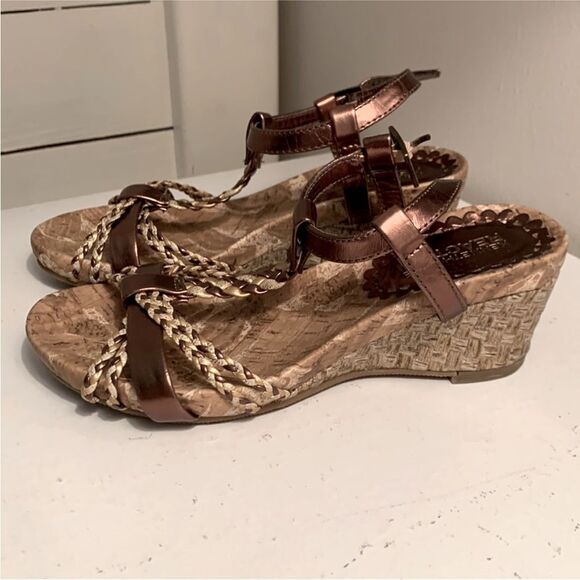 Kenneth Cole Reaction | Girls My Swirl Bronze Braided Strappy Cork Wedge Sandals - Picture 1 of 11